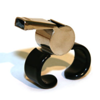 BUFFALO SPORTS LARGE DELUXE BRASS WHISTLE WITH FINGER GRIP B477/58.5 (WHI022)