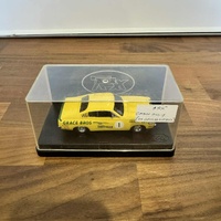 Trax 1:43 Chrysler Grace Bros Diecast Car Model