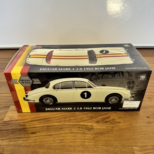 Model Icons Jaguar Mark 2 3.8 1962 Bob Jane 1:18 Diecast Model Car