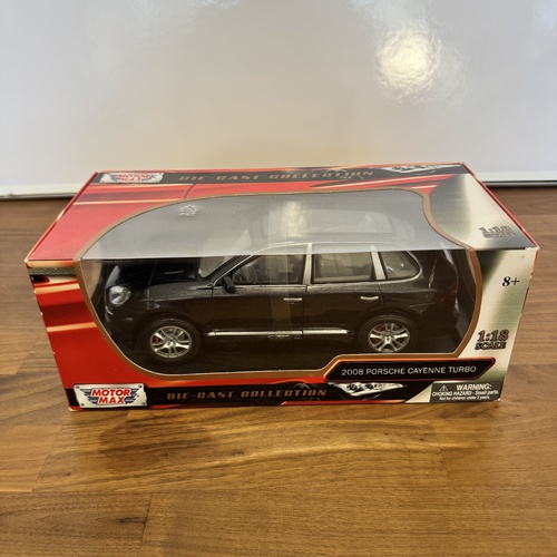 Motormax 2008 Porsche Cayenne Turbo 1:18 Diecast Model Car